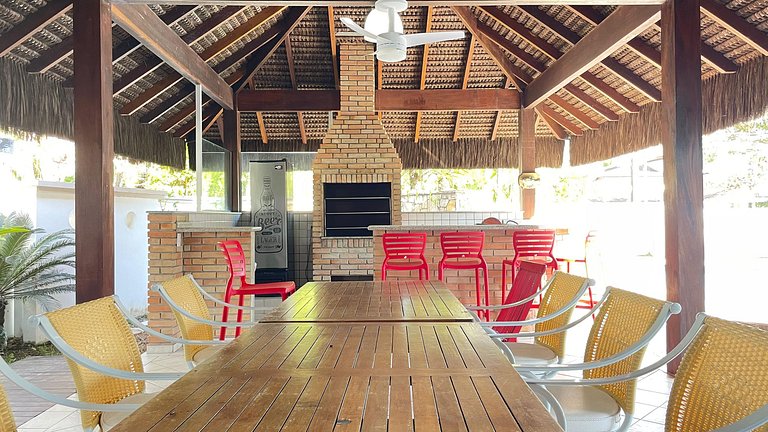 Magnífica Mansão | 10 Suítes | Próxima à Praia