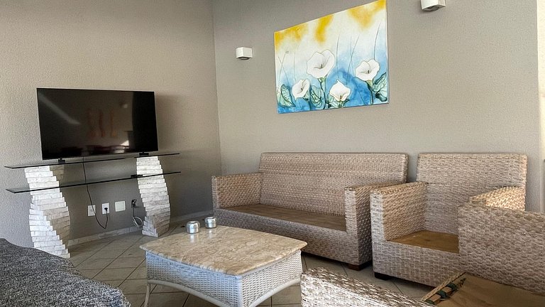 Magnífica Mansão | 10 Suítes | Próxima à Praia