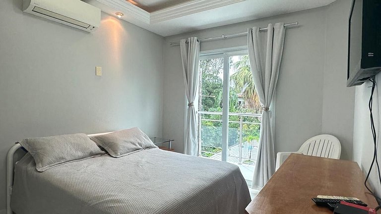 Tranquila e Espaçosa Casa na Riviera | 4 Suítes
