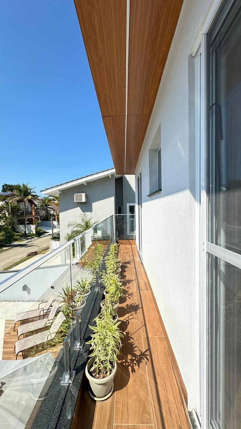 Linda e Moderna Casa na Riviera @aluguel.riviera
